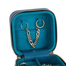 Load image into Gallery viewer, Amanda Leather Jewelry Box, Medium
