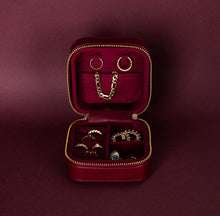 Load image into Gallery viewer, Amanda Leather Jewelry Box, Medium
