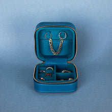 Load image into Gallery viewer, Amanda Leather Jewelry Box, Medium
