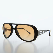 Load image into Gallery viewer, Iconic Pilot Vintage Sunglasses - Moody
