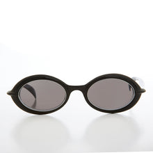 Load image into Gallery viewer, Small Oval Sci-Fi Vintage Sunglass - Nano
