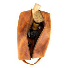 Load image into Gallery viewer, Eve Leather Dopp Kit, Large
