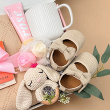 Load image into Gallery viewer, New Mom Gift Box | Baby Shower Gift for Her
