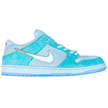 Load image into Gallery viewer, Nike SB Dunk Low April Skateboards
