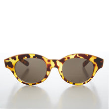 Load image into Gallery viewer, Round Retro Sunglasses - Ogden
