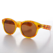 Load image into Gallery viewer, Classic Pantos Round Sunglass with Paddle Temples - Otto
