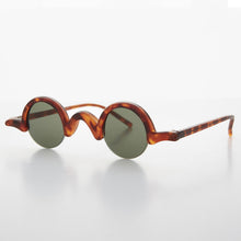 Load image into Gallery viewer, Round Victorian Vintage Spectacle Sunglass - Ozzy
