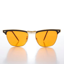 Load image into Gallery viewer, Amber Lens Horn Rim Classic Vintage Sunglass - Pop
