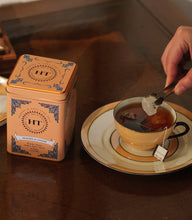 Load image into Gallery viewer, Peaches &amp; Ginger, HT Tin of 20 Sachets
