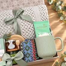 Load image into Gallery viewer, Personalized Holiday Comfort Gift Box for Men
