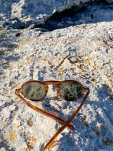 Load image into Gallery viewer, Round Retro Sunglass with Polarized Lens - Miami
