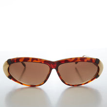 Load image into Gallery viewer, Womens 80s Vintage Sunglasses - Rachel
