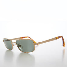 Load image into Gallery viewer, Shallow Lens Pilot Vintage 90s Sunglasses - Reyes
