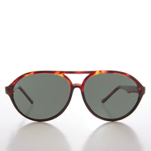 Load image into Gallery viewer, Curved Aviator Sunglass with Glass Lens - Swenson
