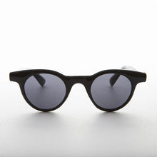 Load image into Gallery viewer, Small Round Horn Rim Preppy Vintage Sunglass - Sydney
