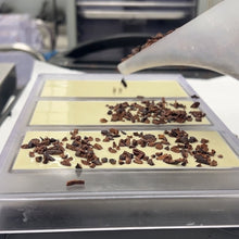 Load image into Gallery viewer, White Chocolate with Cocoa Nibs
