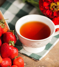 Load image into Gallery viewer, Strawberry Vanilla, HT Tin of 20 Sachets
