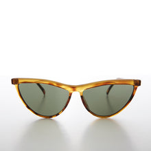 Load image into Gallery viewer, Thin Pointed Tip Vintage Cat Eye Sunglass - Tiff
