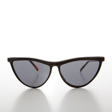 Load image into Gallery viewer, Thin Pointed Tip Vintage Cat Eye Sunglass - Tiff
