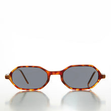 Load image into Gallery viewer, Micro Geometric Vintage Sunglasses - Tyrell
