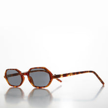 Load image into Gallery viewer, Micro Geometric Vintage Sunglasses - Tyrell
