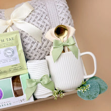 Load image into Gallery viewer, Thinking of You Gift Box for Her with Blanket
