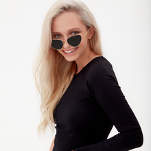 Load image into Gallery viewer, Felina - Black Gold
