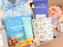 Load image into Gallery viewer, Spa Gift Baskets – Blanket, Hand Cream &amp; Candle for Her
