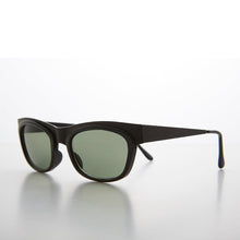 Load image into Gallery viewer, Rectangular Cat Eye Vintage Women's Sunglasses - Valentini
