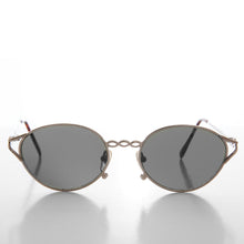 Load image into Gallery viewer, Oval Cat Eye 90s Vintage Sunglasses - Vista
