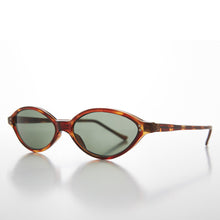 Load image into Gallery viewer, Oval Narrow Cat Eye Vintage Sunglass - Viveca
