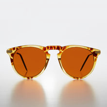 Load image into Gallery viewer, Round Amber Tinted Vintage Sunglass - West
