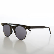 Load image into Gallery viewer, Round Extended Horn Rim Vintage Sunglass - Yan
