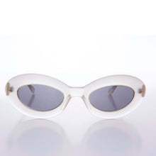 Load image into Gallery viewer, Chunky Retro 60s Cat Eye Vintage Sunglass - Zana
