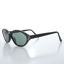 Load image into Gallery viewer, Slim Black Cat Eye Vintage Sunglasses - Zelda
