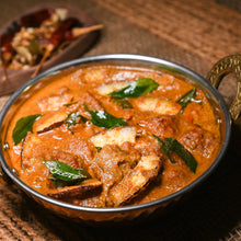 Load image into Gallery viewer, Kashmiri Saffron Curry Powder
