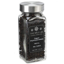 Load image into Gallery viewer, Timut Peppercorns Nepal
