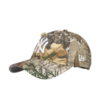 Load image into Gallery viewer, New York Yankees New Era 9Twenty Adjustable Hat (Real tree Camo)
