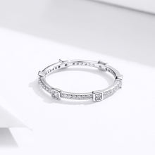 Load image into Gallery viewer, 925 Sterling Silver Ring with Pavé Setting CZ - Size 6.0
