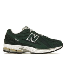 Load image into Gallery viewer, New Balance 1906R Nightwatch Green
