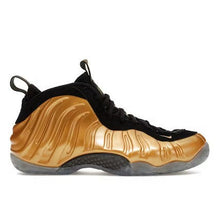 Load image into Gallery viewer, Nike Air Foamposite One Metallic Gold
