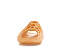 Load image into Gallery viewer, adidas Yeezy 450 Slide Cream
