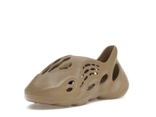 Load image into Gallery viewer, adidas Yeezy Foam RNR Stone Taupe
