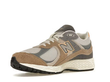 Load image into Gallery viewer, New Balance 2002R Mushroom Hazy Peach
