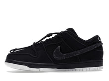 Load image into Gallery viewer, Nike SB Dunk Low &quot;Gnarhunters&quot;
