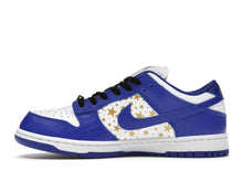 Load image into Gallery viewer, Nike SB Dunk Low Supreme Stars &quot;Hyper Royal&quot;

