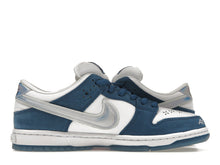 Load image into Gallery viewer, Nike SB Dunk Low Born x Raised One Block At A Time
