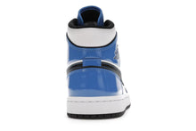 Load image into Gallery viewer, Air Jordan Retro 1 Mid &quot;Signal Blue&quot;
