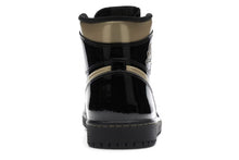 Load image into Gallery viewer, Air Jordan Retro 1 High &quot;Black Metallic Gold&quot; 2020
