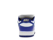 Load image into Gallery viewer, Nike SB Dunk Low Supreme Stars &quot;Hyper Royal&quot;
